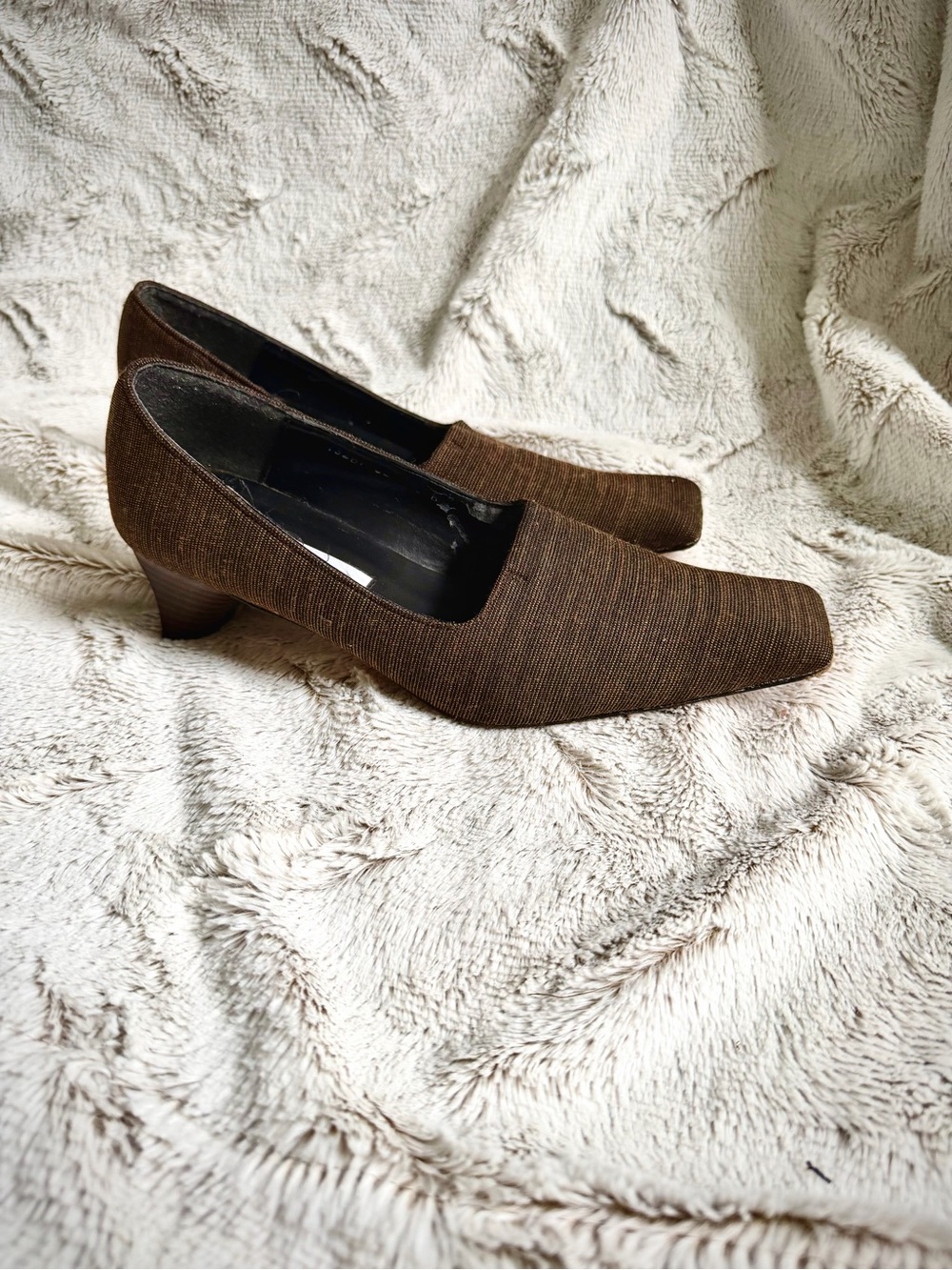 Sacha London Brown Textured Mid-Heel Pumps